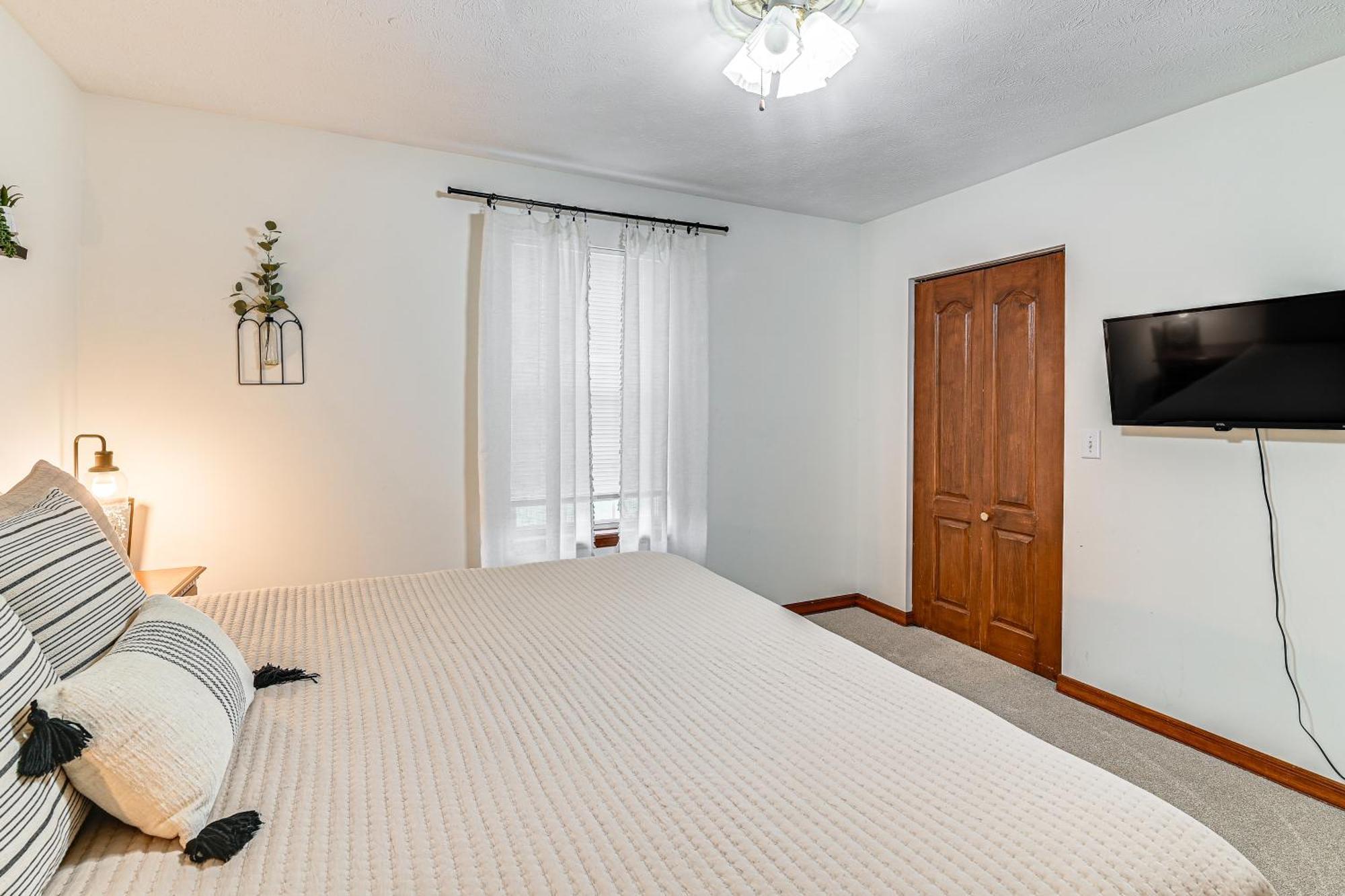 Williamstown Gem With Private Pool And Hot Tub! Villa Exterior foto