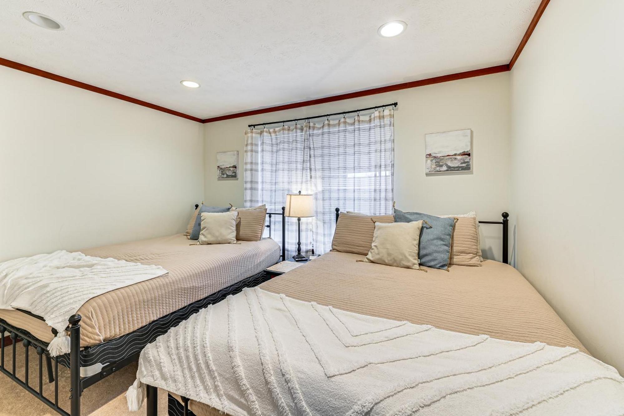 Williamstown Gem With Private Pool And Hot Tub! Villa Exterior foto